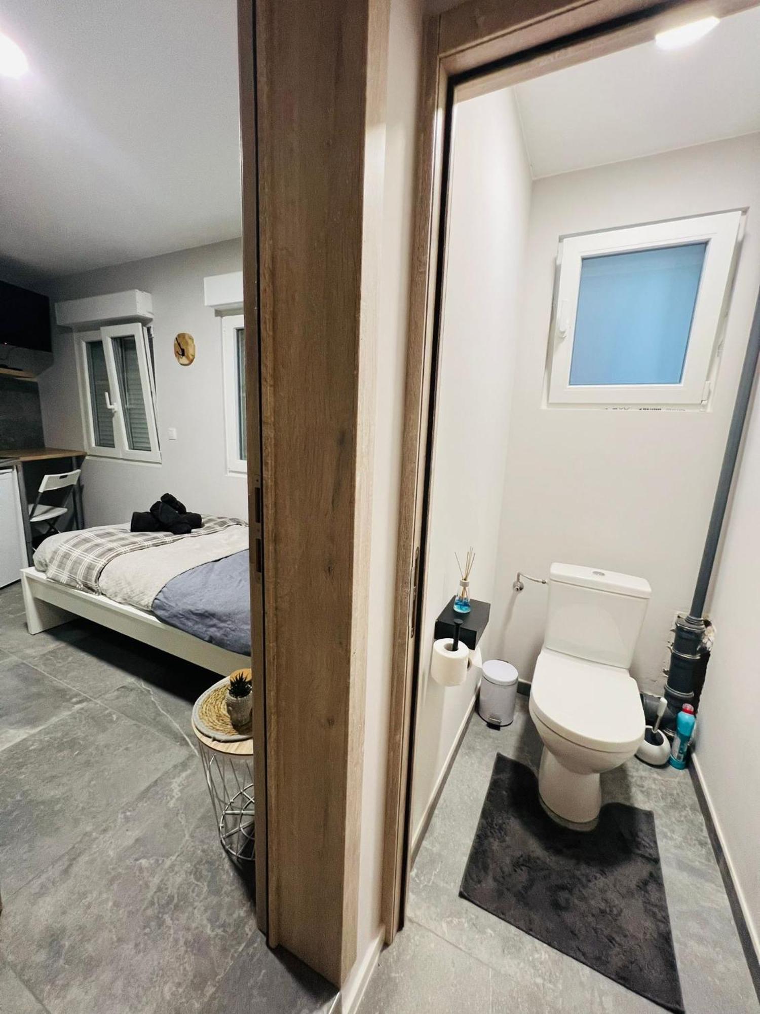 Mini Studio Une Personne Lägenhet Liège Exteriör bild